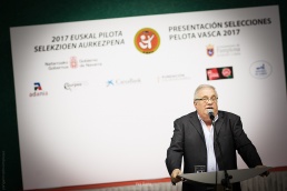 Presentaci&oacute;n GRAVNI en el front&oacute;n Labrit de Pamplona