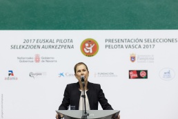 Presentaci&oacute;n GRAVNI en el front&oacute;n Labrit de Pamplona