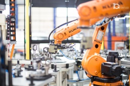 Robots en la planta de Comanai