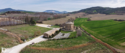 Panorámica aérea de Santa María de Eunate en Muruzabal, Navarra
