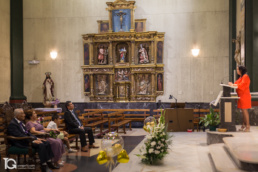 Ceremonia de Bodas de Oro en la Iglesia San Juan Bautista de Burlada entre Elizabeth & Juan
