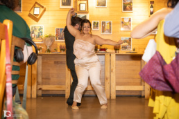 Sonia y Sergio bailando en su boda celebrada en La Ciudadela de Pamplona
