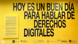 Mural de entrada a la exposici&oacute;n sobre derechos digitales en Espacio Fundaci&oacute;n Telef&oacute;nica.