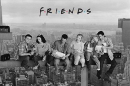 Recreaci&oacute;n de Friends y la fotograf&iacute;a Lunch atop a Skyscraper
