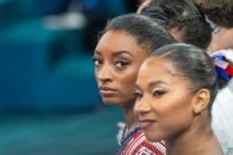 Fotograf&iacute;a de Simone Biles en los JJOO de Paris
