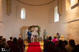 Ceremonia civil en la sala Errizar de Sarriguren